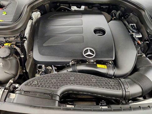 Used 2023 Mercedes-Benz GLC 300 4MATIC Coupe image 27