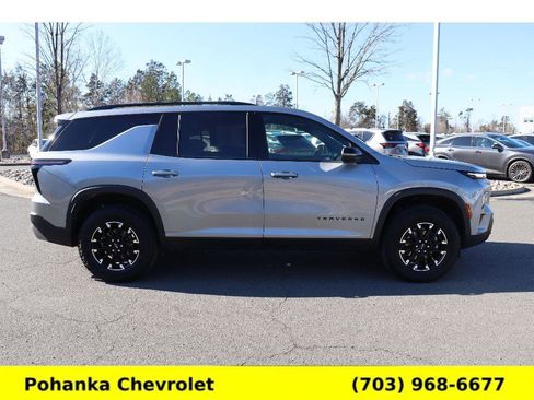 Certified 2025 Chevrolet Traverse Z71 image 8