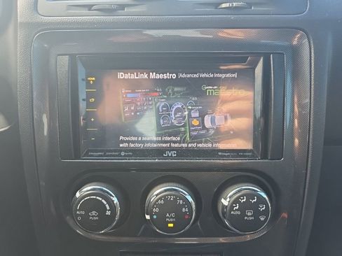 Used 2012 Dodge Challenger SXT image 23