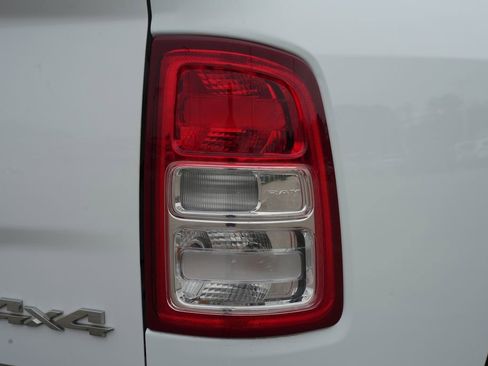Used 2024 RAM 2500 Big Horn AWD/4WD image 21