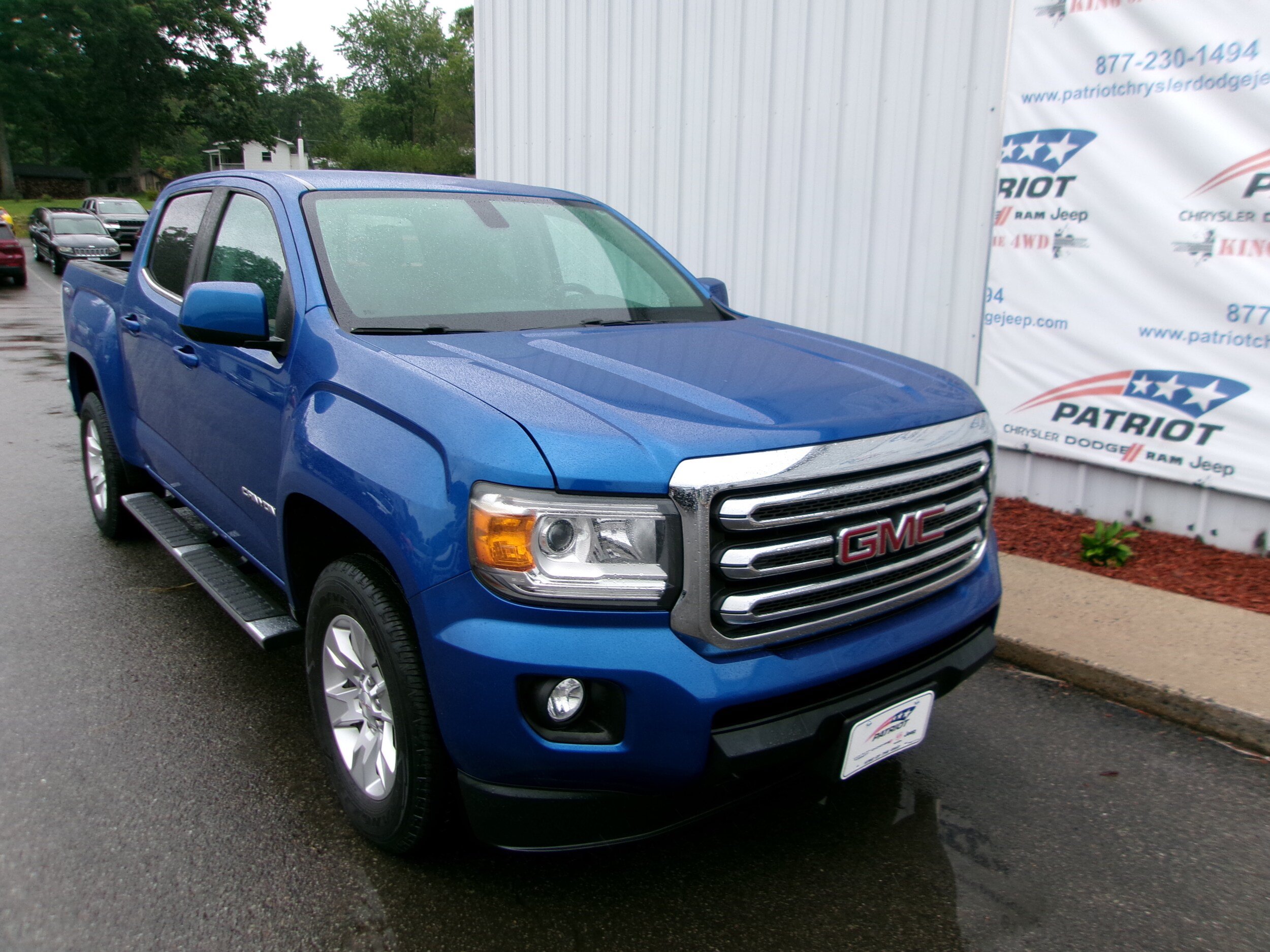 Used 2018 GMC Canyon SLE w/ SLE Convenience Package AWD/4WD image 4