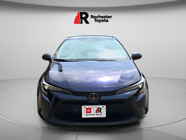 Used 2021 Toyota Corolla LE FWD image 3