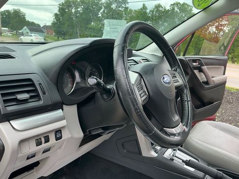 Used 2014 Subaru Forester 2.5i Limited AWD/4WD image 15