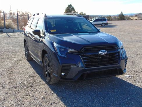 Used 2024 Subaru Ascent Onyx Edition image 9