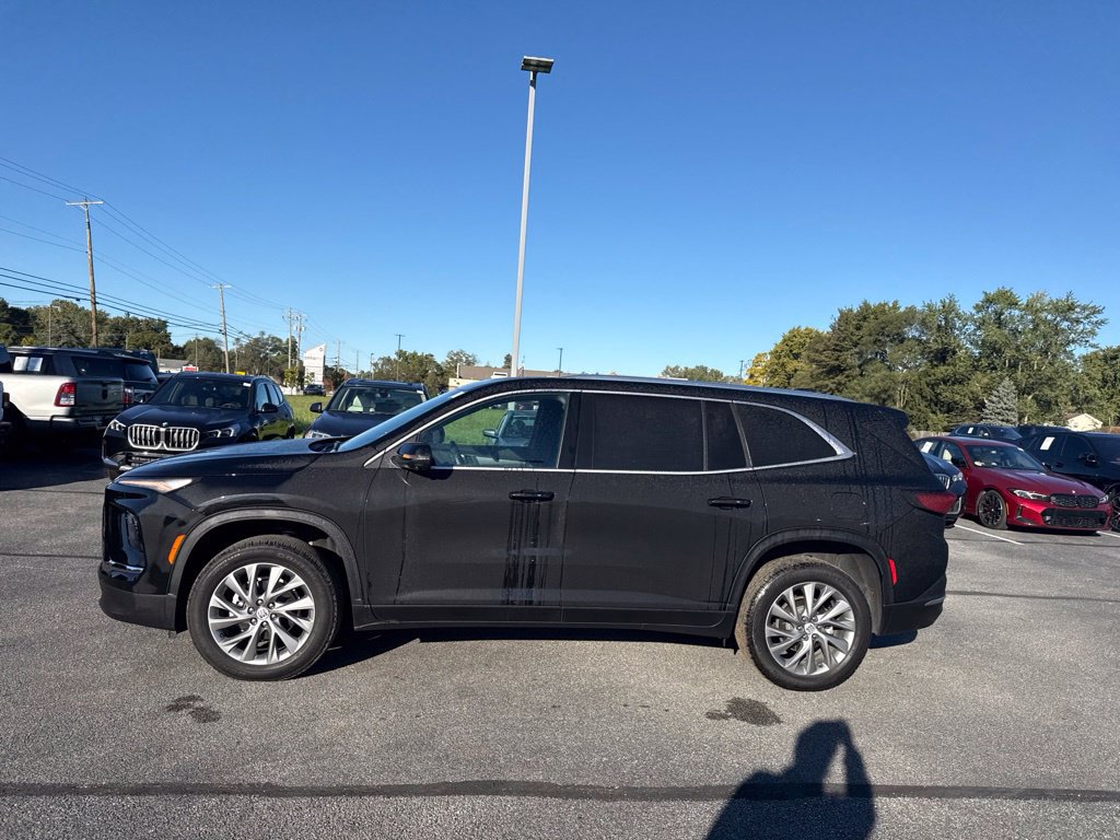 Used 2025 Buick Enclave Preferred w/ Trailering Package, 5000 lbs. AWD/4WD image 4