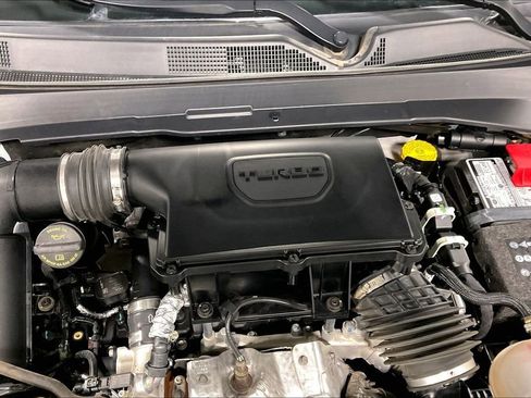 Used 2023 Jeep Compass Sport image 40