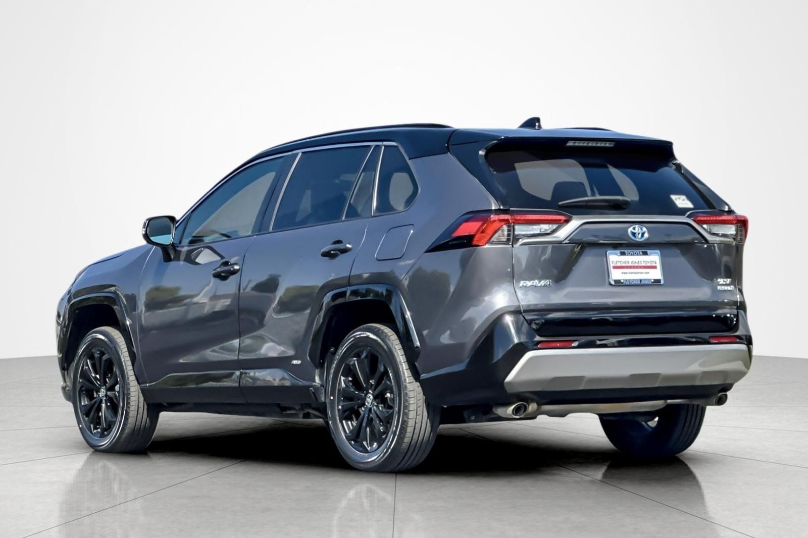 Certified 2024 Toyota RAV4 XSE AWD/4WD image 3
