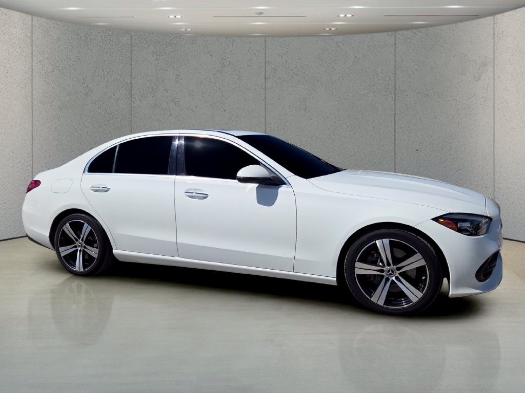 Used 2022 Mercedes-Benz C 300 Sedan image 3