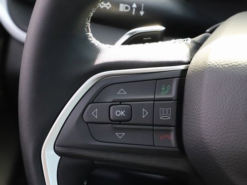 New 2025 Jeep Grand Cherokee L Laredo image 22