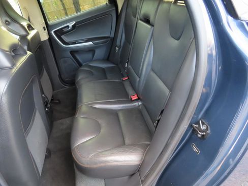 Used 2013 Volvo XC60 T6 image 8