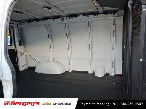 Used 2021 Chevrolet Express 2500 image 11