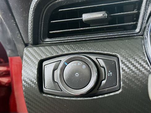 Used 2015 Ford Mustang Coupe image 17