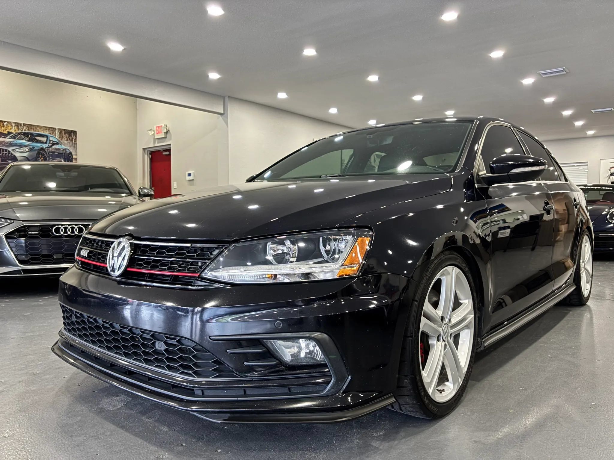 Used 2017 Volkswagen Jetta GLI FWD image 3