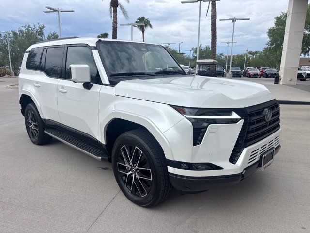 Used 2026 Lexus GX 550 w/ Accessory Package (2T) AWD/4WD image 1