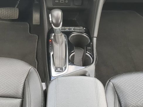 Used 2023 Buick Encore GX Essence w/ Experience Buick Package FWD image 19