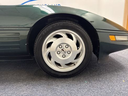 Used 1993 Chevrolet Corvette Coupe image 20
