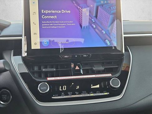 Certified 2026 Toyota Corolla SE w/ SE Package FWD image 19
