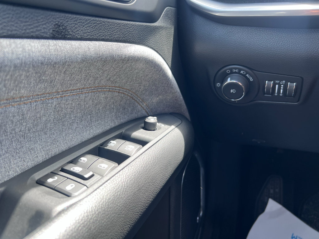 New 2026 Jeep Compass Latitude AWD/4WD image 21