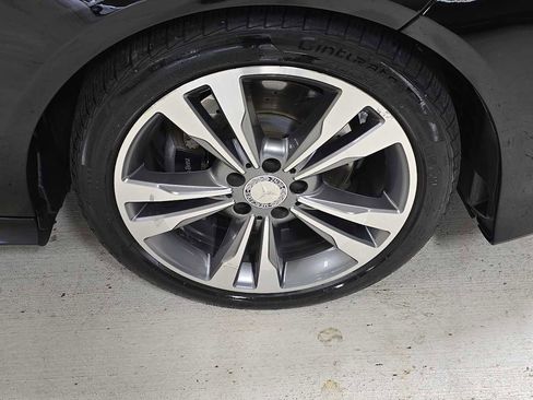 Used 2016 Mercedes-Benz E 350 4MATIC Sedan image 9