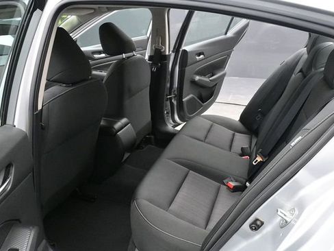 Used 2021 Nissan Altima 2.5 S image 12