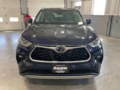 Used 2026 Toyota Highlander Platinum