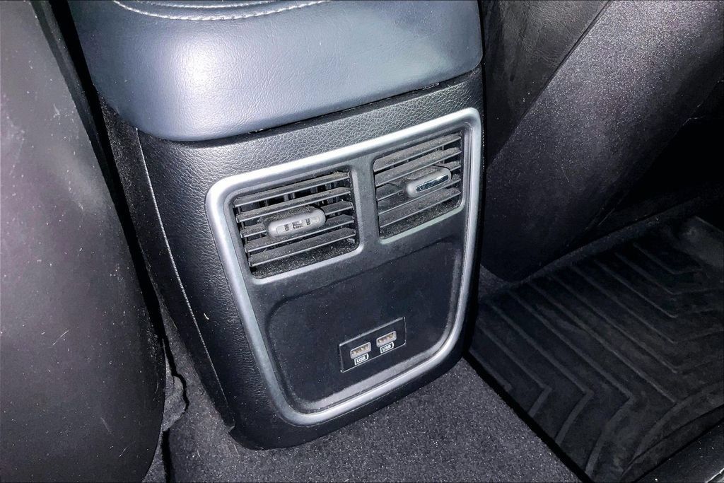 Used 2023 Dodge Charger R/T w/ Plus Group RWD image 29