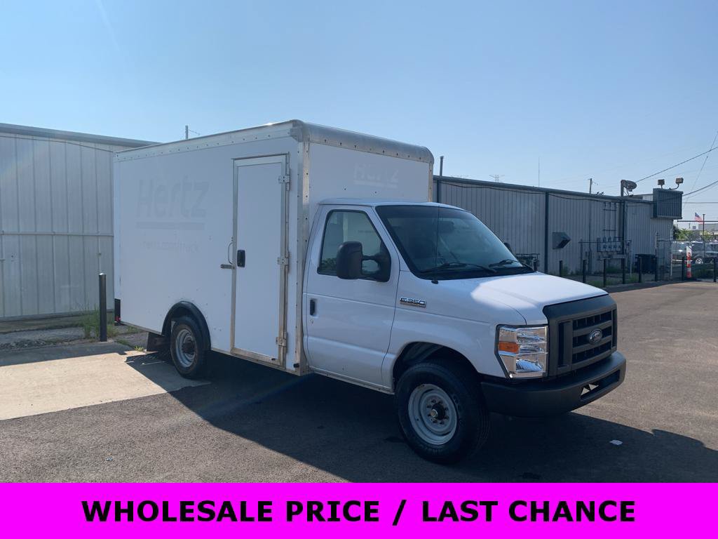 Used 2022 Ford E-350 and Econoline 350 Super Duty w/ Power Windows & Locks Group RWD image 1