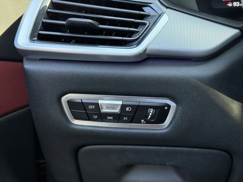 Used 2022 BMW X6 xDrive40i w/ M Sport Package image 21