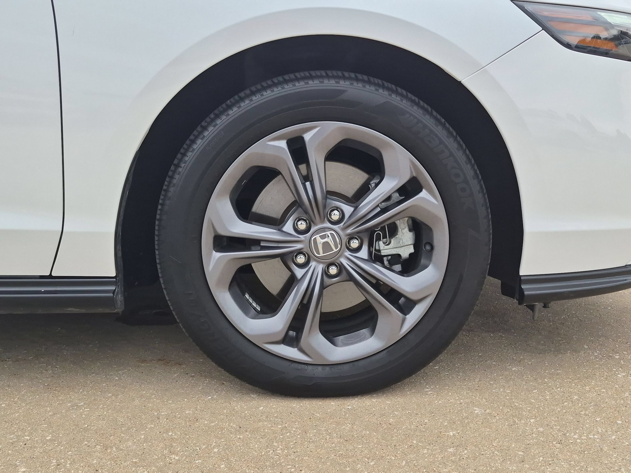 Certified 2024 Honda Accord EX-L image 33