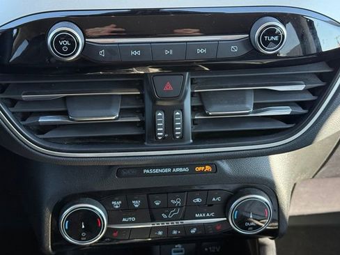 Certified 2022 Ford Escape SEL image 11