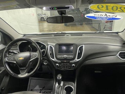 Used 2019 Chevrolet Equinox LT FWD image 17