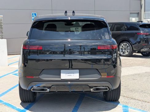 New 2026 Land Rover Range Rover Sport SE AWD/4WD image 8