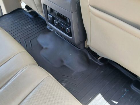 Used 2017 Lincoln Navigator L Reserve image 28