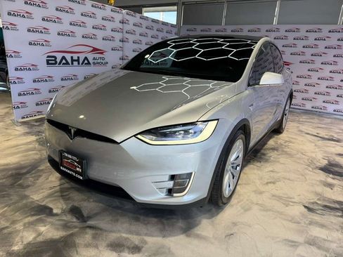 Used 2017 Tesla Model X 100D image 2