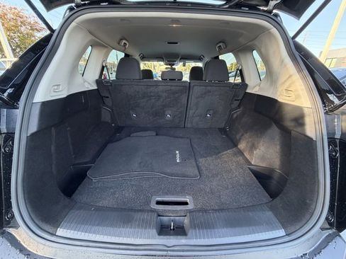 Certified 2023 Nissan Rogue S image 21