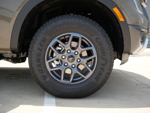 New 2026 Ford Ranger XLT w/ Trailer Tow Package AWD/4WD image 8