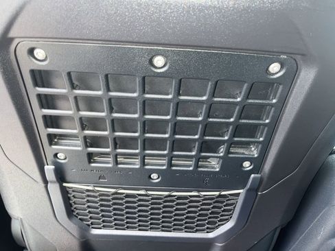 Used 2024 Ford Bronco Everglades image 32