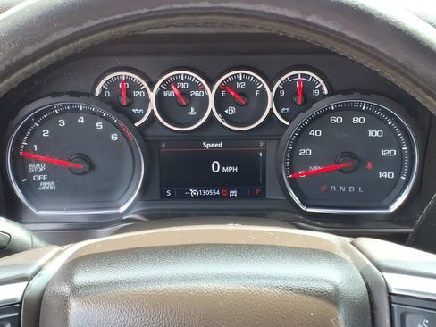 Used 2020 Chevrolet Silverado 1500 LT w/ Texas Edition AWD/4WD image 19