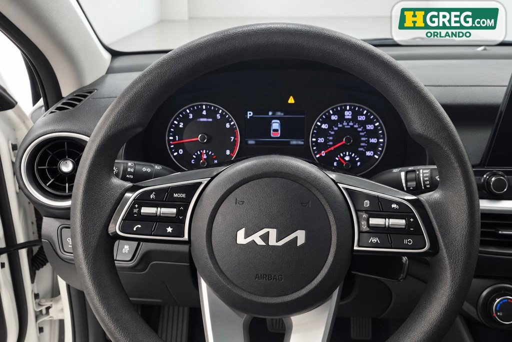 Used 2022 Kia Forte LXS w/ LXS Technology Package FWD image 13
