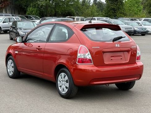 Used 2010 Hyundai Accent GS FWD image 4