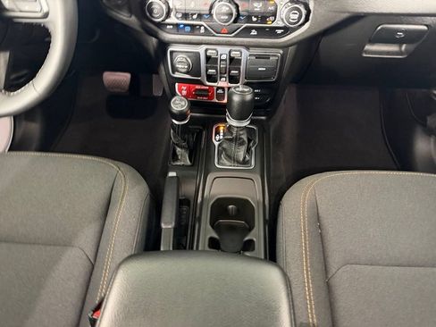 Certified 2025 Jeep Wrangler Unlimited Sport S 4xe AWD/4WD image 17