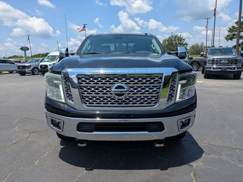 Used 2016 Nissan Titan SV AWD/4WD image 9