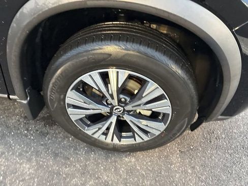 Used 2023 Nissan Rogue SV image 20