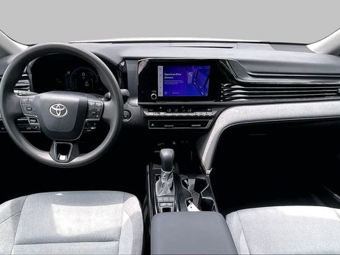 Used 2025 Toyota Camry LE w/ Convenience Package FWD image 14