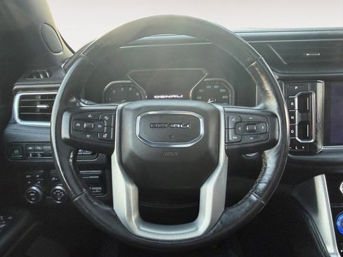 Used 2021 GMC Yukon Denali w/ Denali Ultimate Package image 10