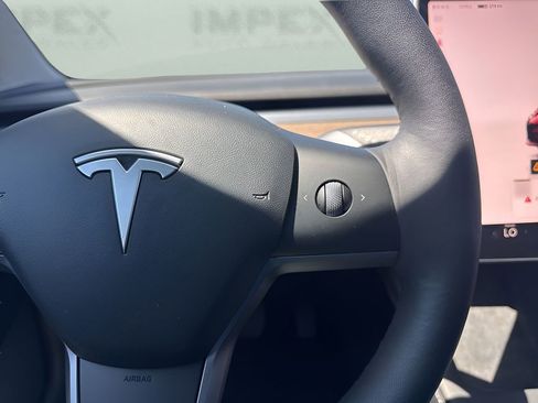 Used 2022 Tesla Model 3 Long Range image 16