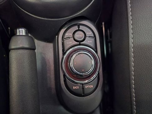 Used 2024 MINI Cooper S FWD image 23