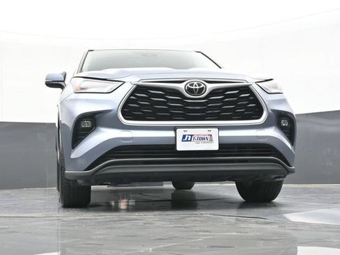 Used 2021 Toyota Highlander XLE FWD image 54