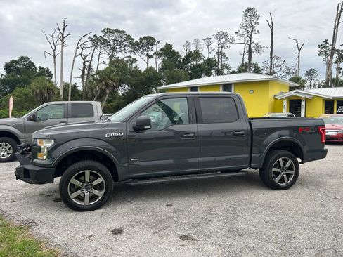 Used 2017 Ford F150 XLT w/ Equipment Group 302A Luxury AWD/4WD image 5