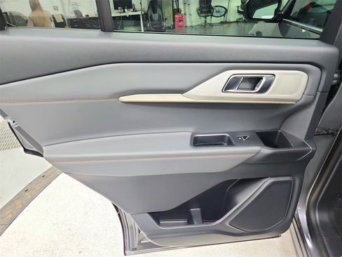 New 2026 Ford Explorer Active image 34